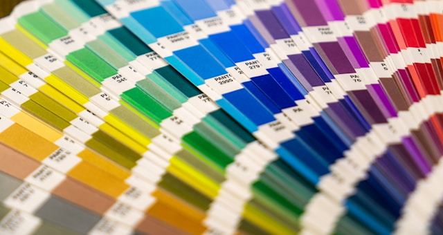 Fan decks of colour samples for choosing a paint shade